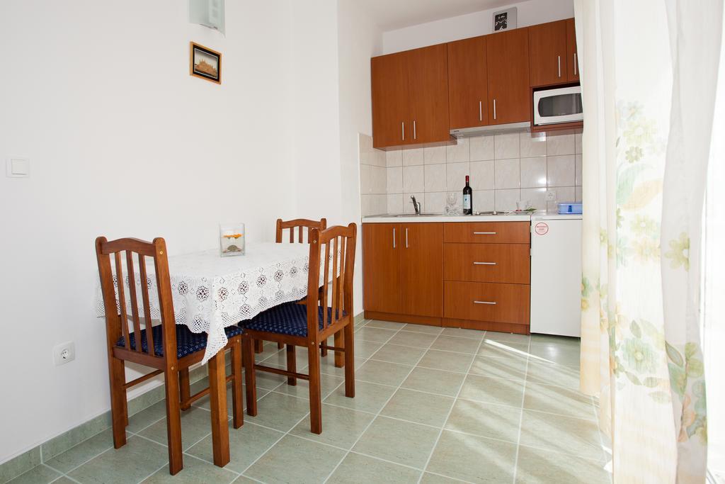 Apartment Sangaleti Lastovo المظهر الخارجي الصورة